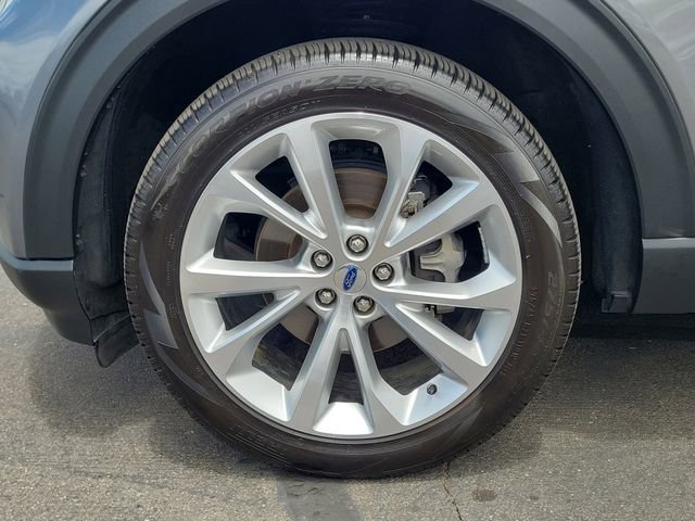 Certified 2022 Ford Explorer Platinum w/ Equipment Group 601A AWD/4WD image 29