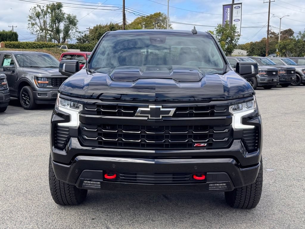 Used 2025 Chevrolet Silverado 1500 LT Trail Boss w/ LT Trail Boss Premium Package AWD/4WD image 6