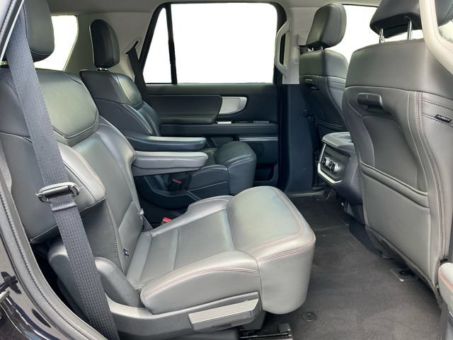 Certified 2025 Ford Expedition Active AWD/4WD image 18