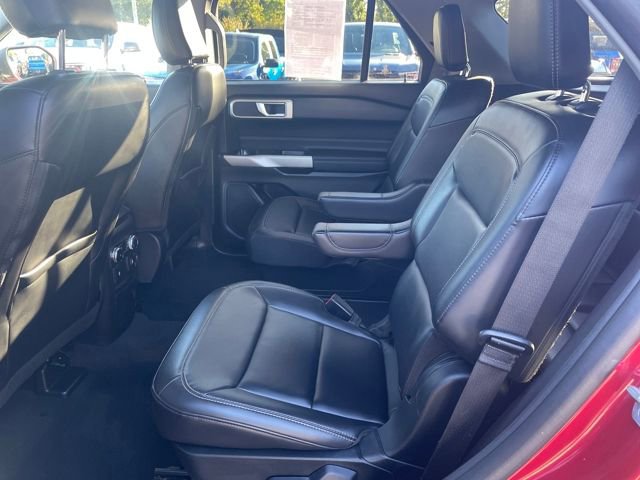 Certified 2022 Ford Explorer XLT w/ Equipment Group 202A image 12