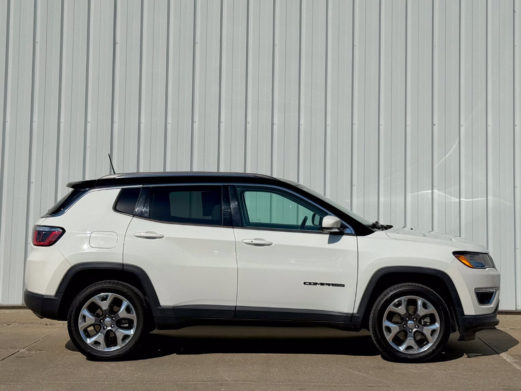 Used 2020 Jeep Compass Limited AWD/4WD image 7