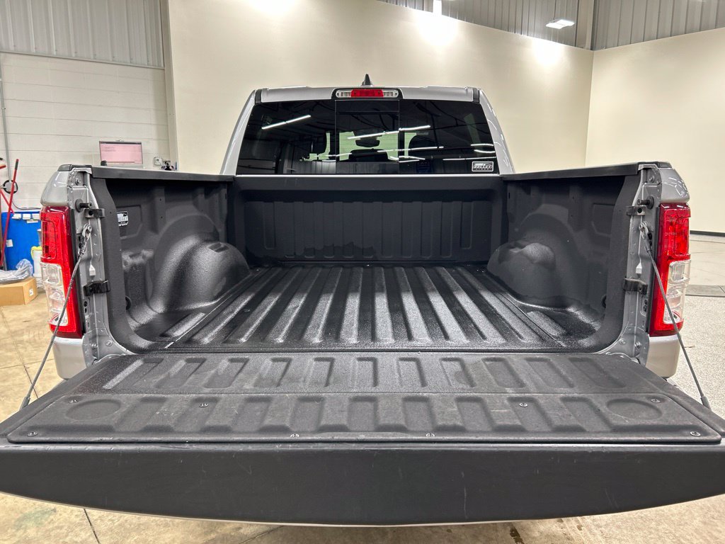 Used 2022 RAM 1500 Big Horn AWD/4WD image 29