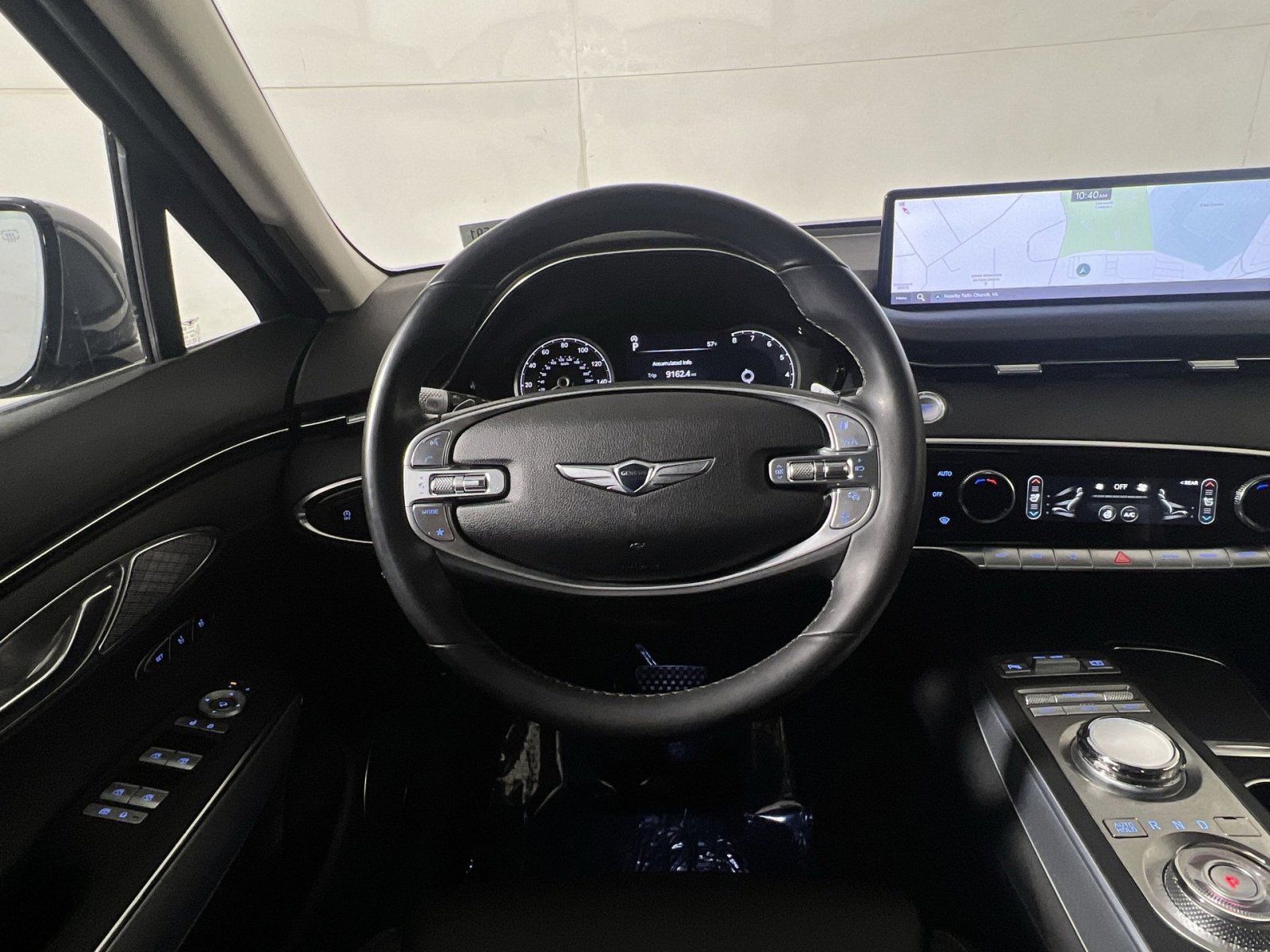 Used 2023 Genesis GV70 2.5T w/ Select Package image 16