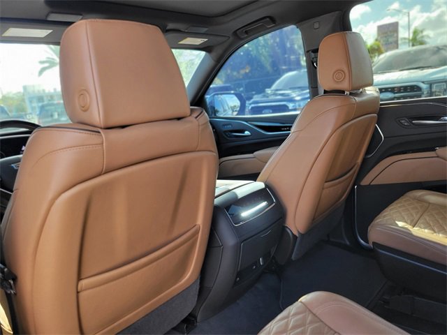 Used 2023 Cadillac Escalade ESV Premium Luxury w/ Performance Package image 12