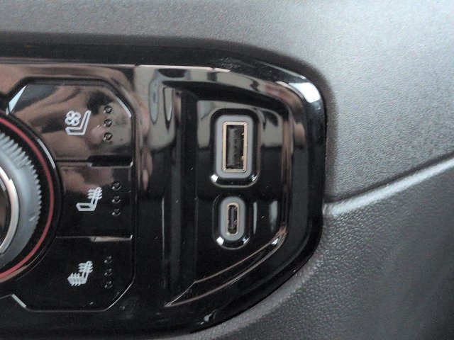 Used 2026 Chevrolet Silverado 1500 ZR2 AWD/4WD image 23