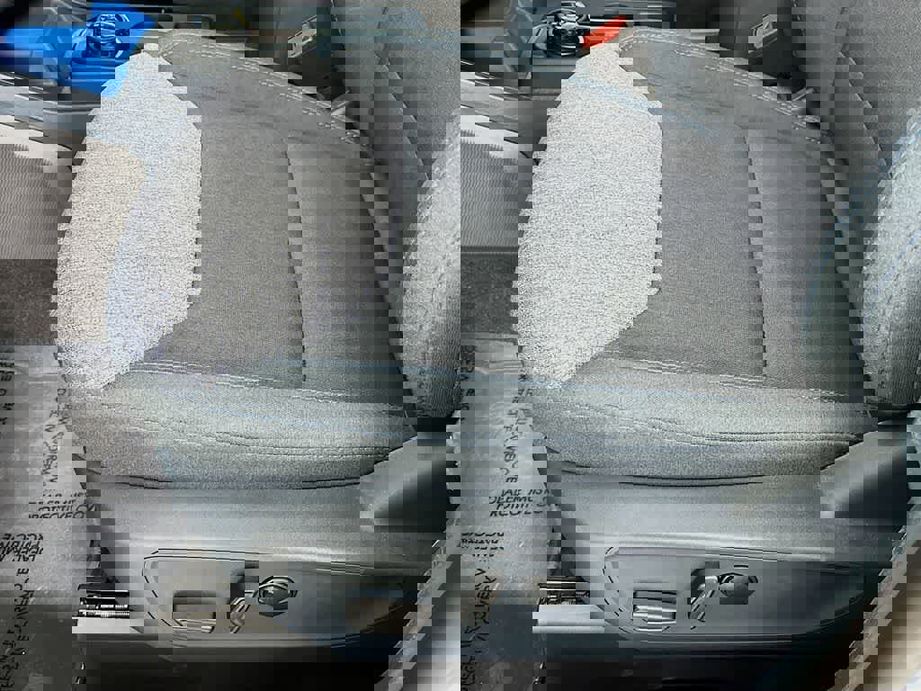 Certified 2025 Ford Maverick XLT w/ XLT Luxury Package image 28