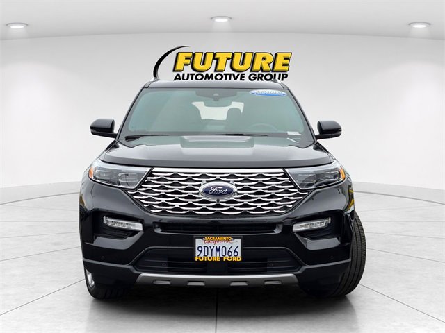 Certified 2022 Ford Explorer Platinum w/ Equipment Group 601A image 2
