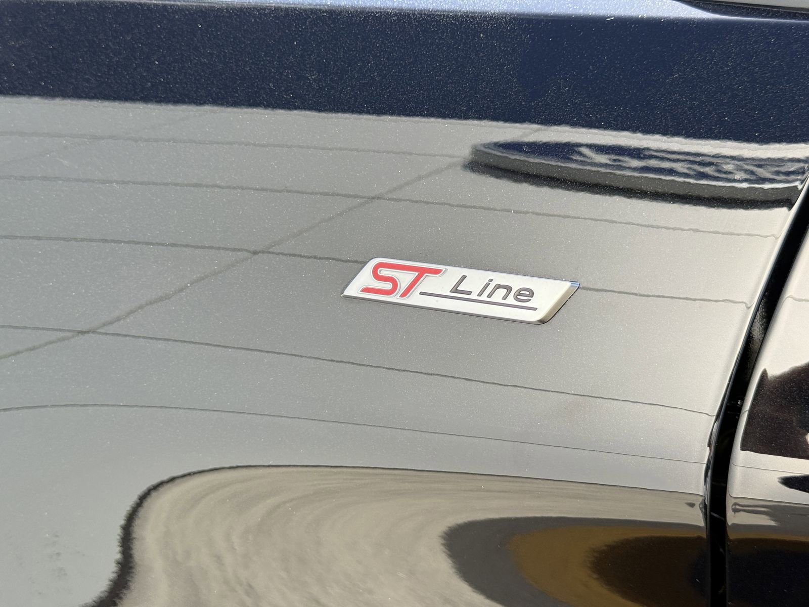 Certified 2025 Ford Explorer ST-Line image 8