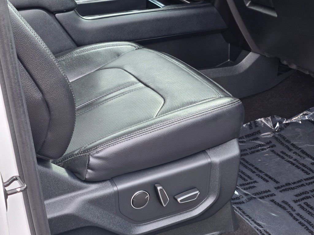 Certified 2021 Ford Expedition Max Limited image 9