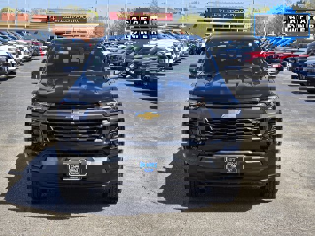 Used 2025 Chevrolet Colorado LT w/ LT Convenience Package image 7