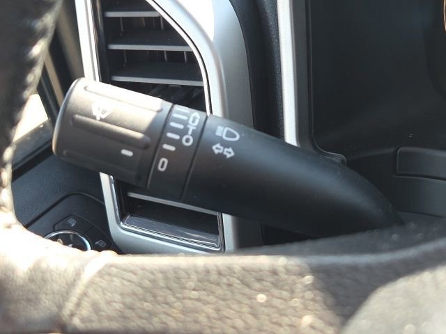 Certified 2020 Ford F150 Lariat w/ Equipment Group 502A Luxury image 52