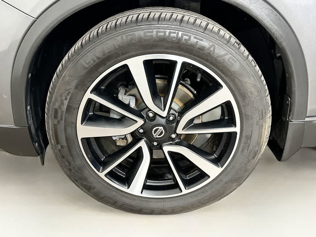 Used 2018 Nissan Rogue SL w/ Premium Package FWD image 8