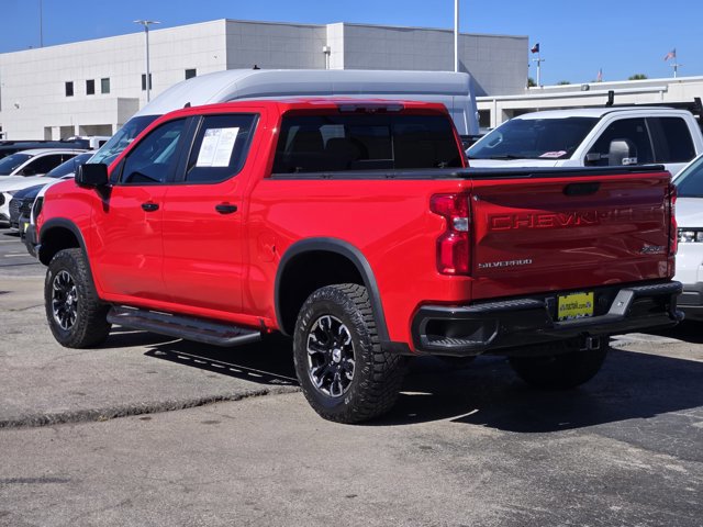 Used 2023 Chevrolet Silverado 1500 ZR2 w/ Technology Package image 4