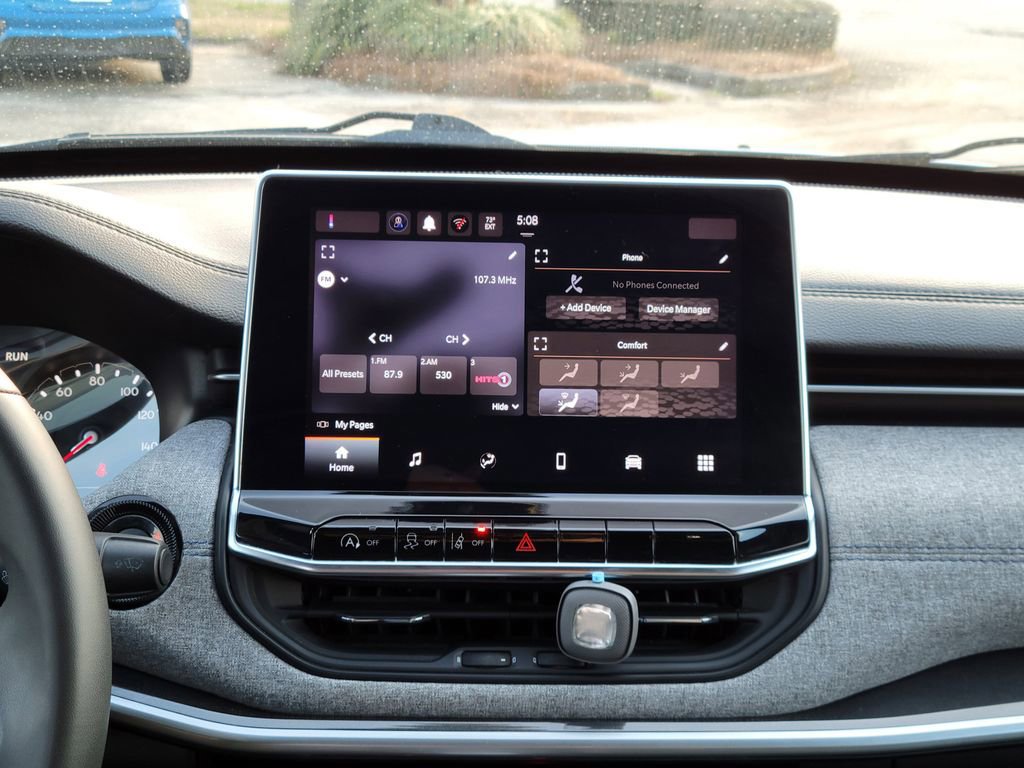 Used 2024 Jeep Compass Latitude image 20