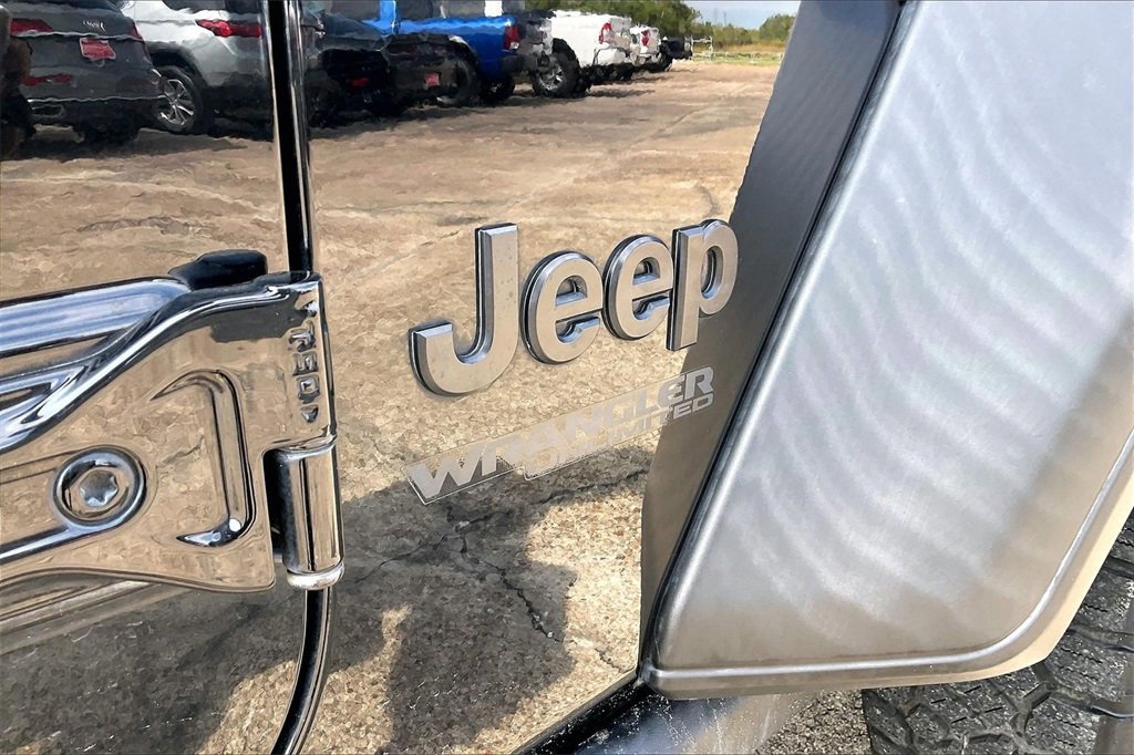Used 2020 Jeep Wrangler Unlimited Sport image 26
