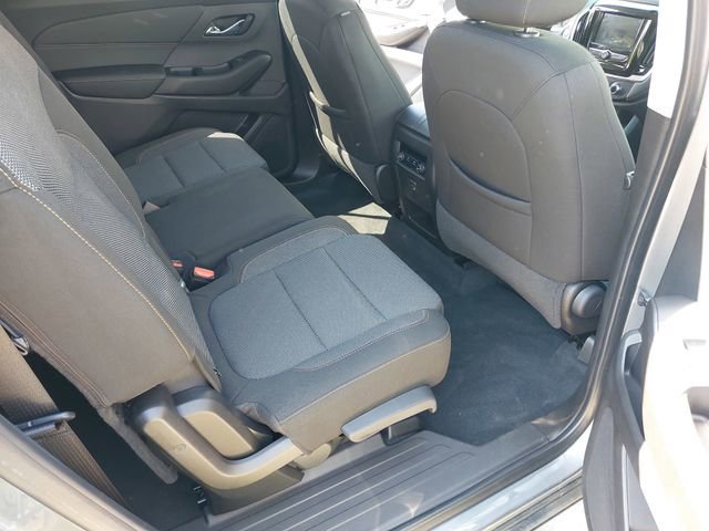 Used 2021 Chevrolet Traverse LS image 11