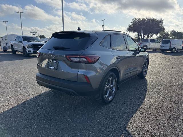 Certified 2025 Ford Escape ST-Line FWD image 3