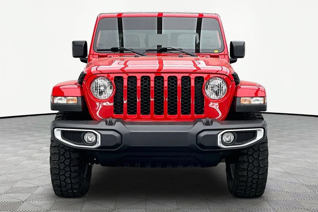 Used 2023 Jeep Gladiator Sport AWD/4WD image 3