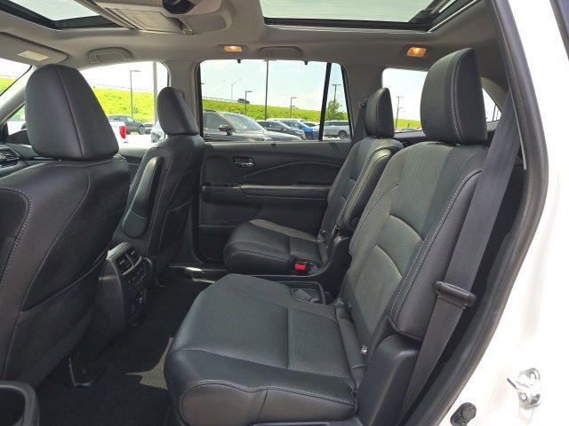 Used 2022 Honda Pilot Elite image 15
