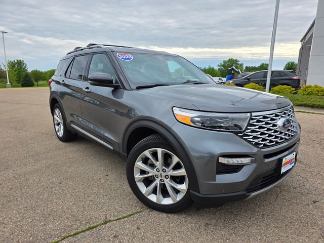 Certified 2023 Ford Explorer Platinum w/ Technology Package AWD/4WD image 2