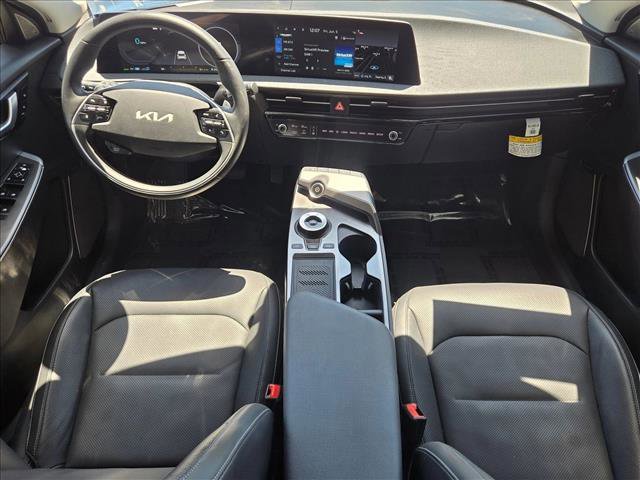 Used 2022 Kia EV6 Wind RWD image 14
