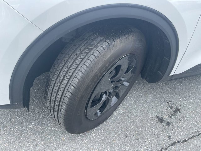 Certified 2022 Ford Escape S AWD/4WD image 2