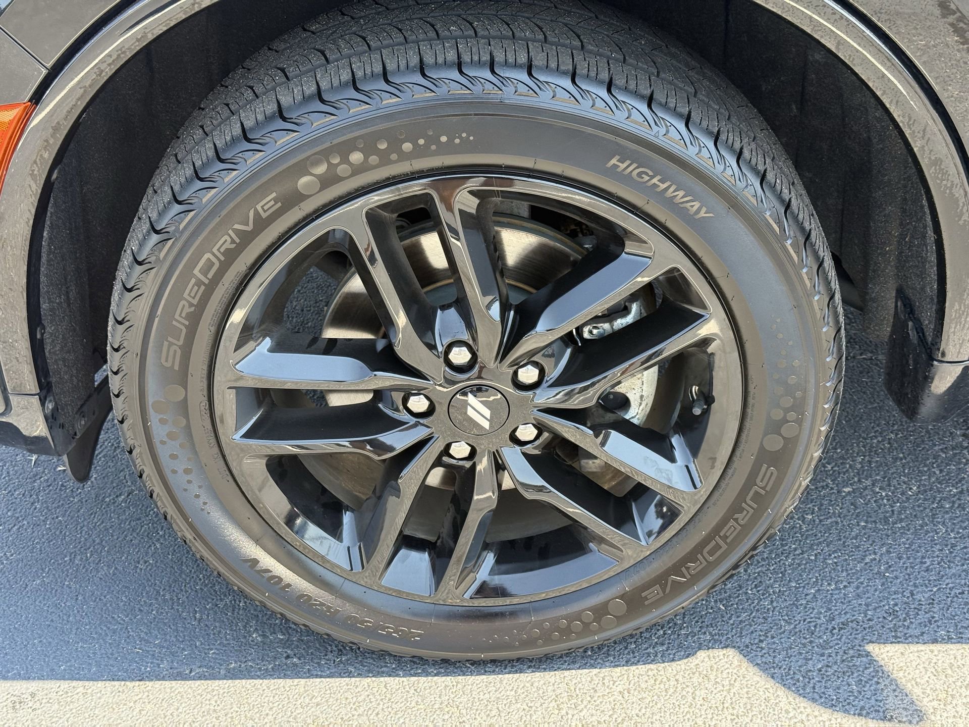 Used 2023 Dodge Durango GT image 32