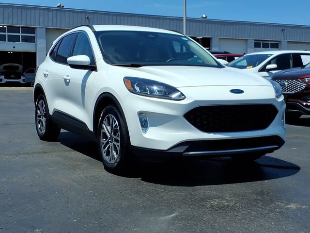 Certified 2020 Ford Escape SEL FWD image 3