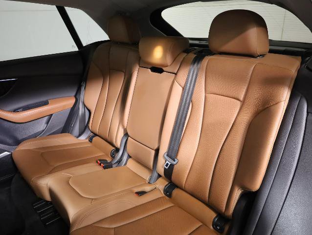 Used 2022 Audi Q8 Prestige w/ Prestige Package image 11
