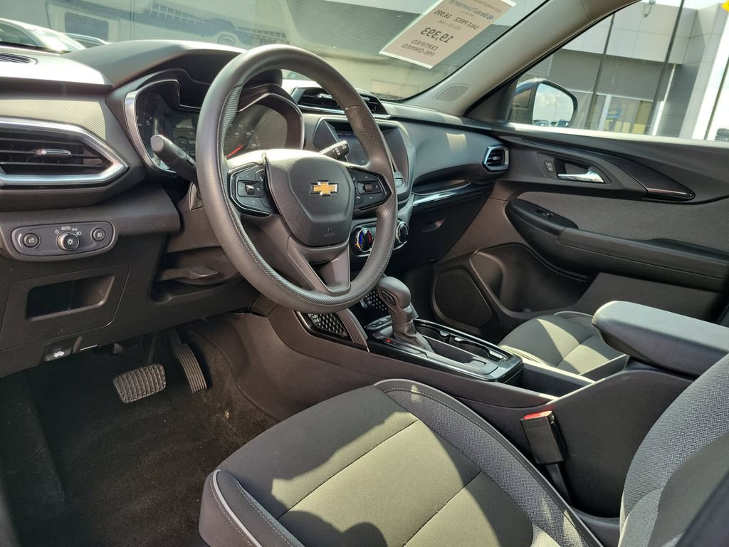 Used 2022 Chevrolet TrailBlazer LT AWD/4WD image 21