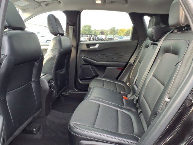 Certified 2023 Ford Escape Platinum AWD/4WD image 11