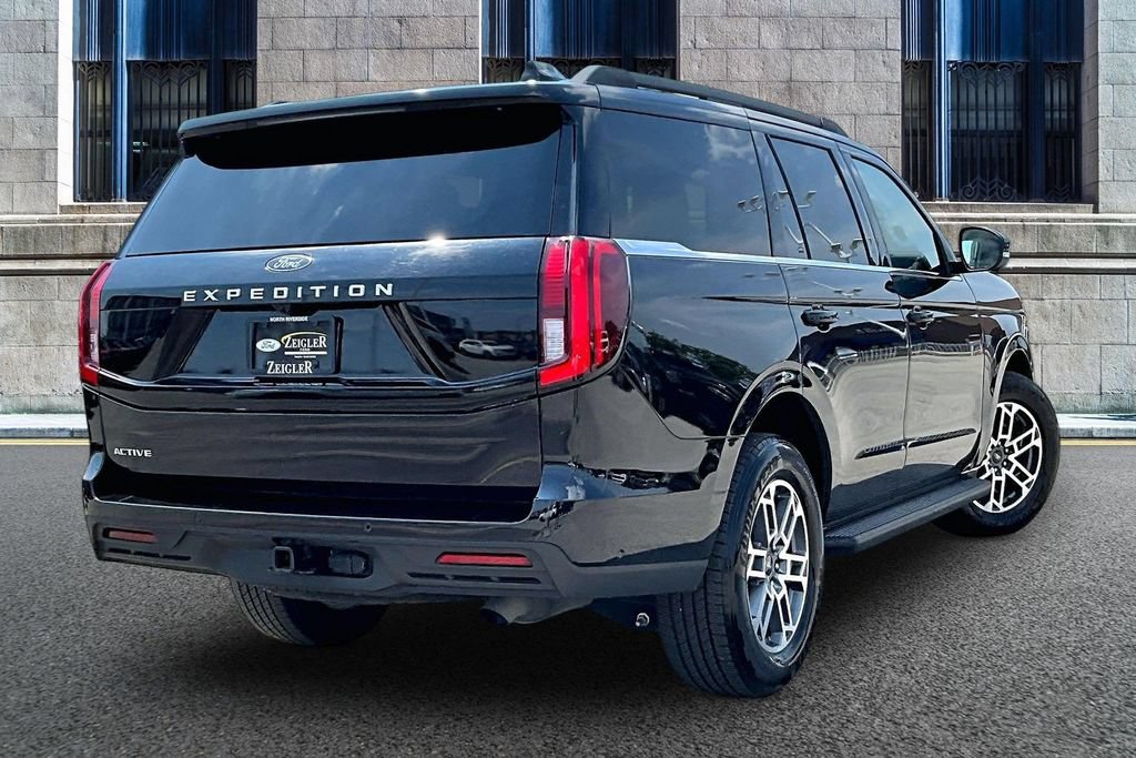 Certified 2025 Ford Expedition Active RWD image 11