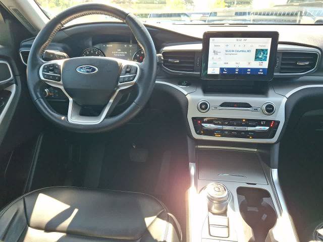 Certified 2021 Ford Explorer XLT w/ Equipment Group 202A AWD/4WD image 27