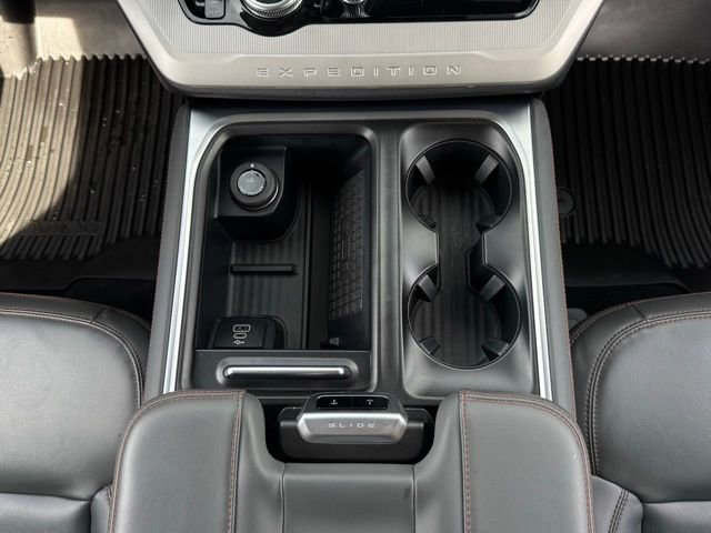 Certified 2025 Ford Expedition Active AWD/4WD image 31