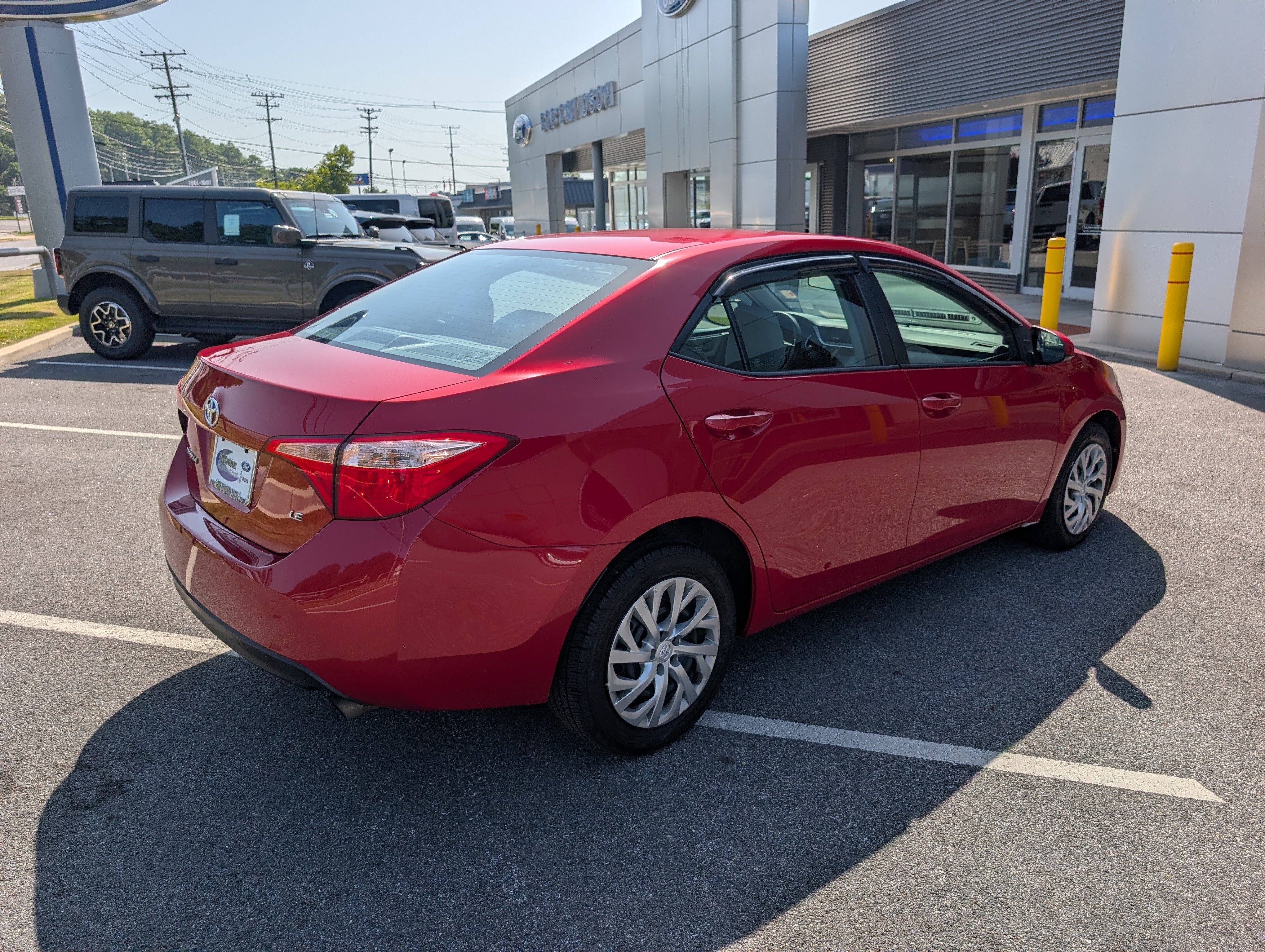 Used 2019 Toyota Corolla LE w/ Carpet Mat Package (TMS) FWD image 7