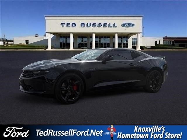 Used 2022 Chevrolet Camaro LT RWD image 1