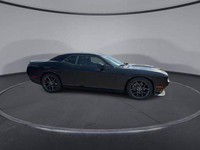Used 2022 Dodge Challenger R/T w/ Blacktop Package RWD image 9