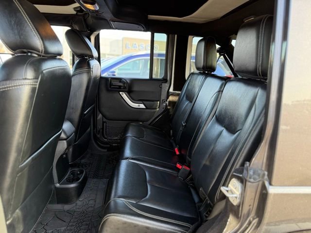 Used 2018 Jeep Wrangler Unlimited Sahara w/ Connectivity Group image 13