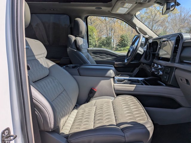 Certified 2026 Ford F450 Platinum w/ Platinum Plus Package AWD/4WD image 37