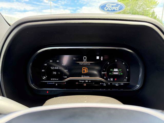 Used 2023 GMC Yukon XL SLT AWD/4WD image 15