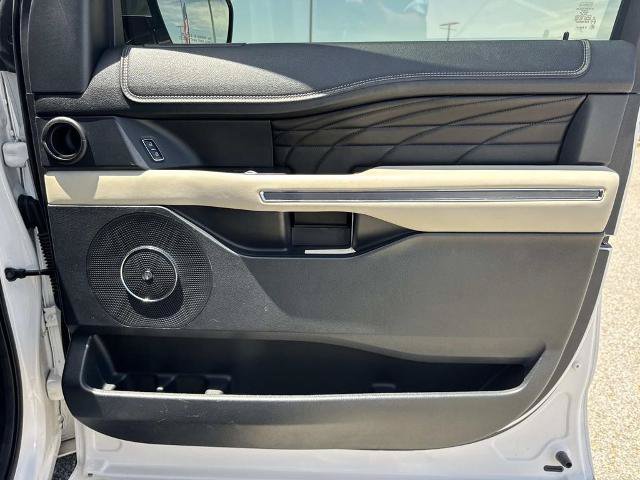 Certified 2019 Ford Expedition Max Platinum RWD image 14