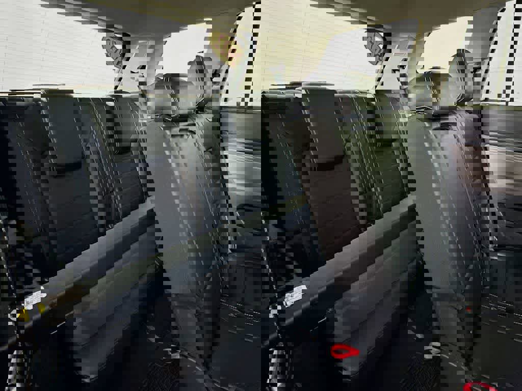 Used 2022 Volkswagen Atlas SEL Premium image 32