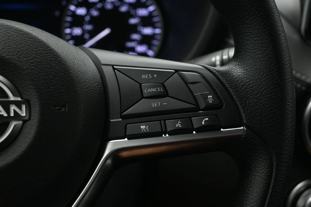 Used 2024 Nissan Sentra SV FWD image 22