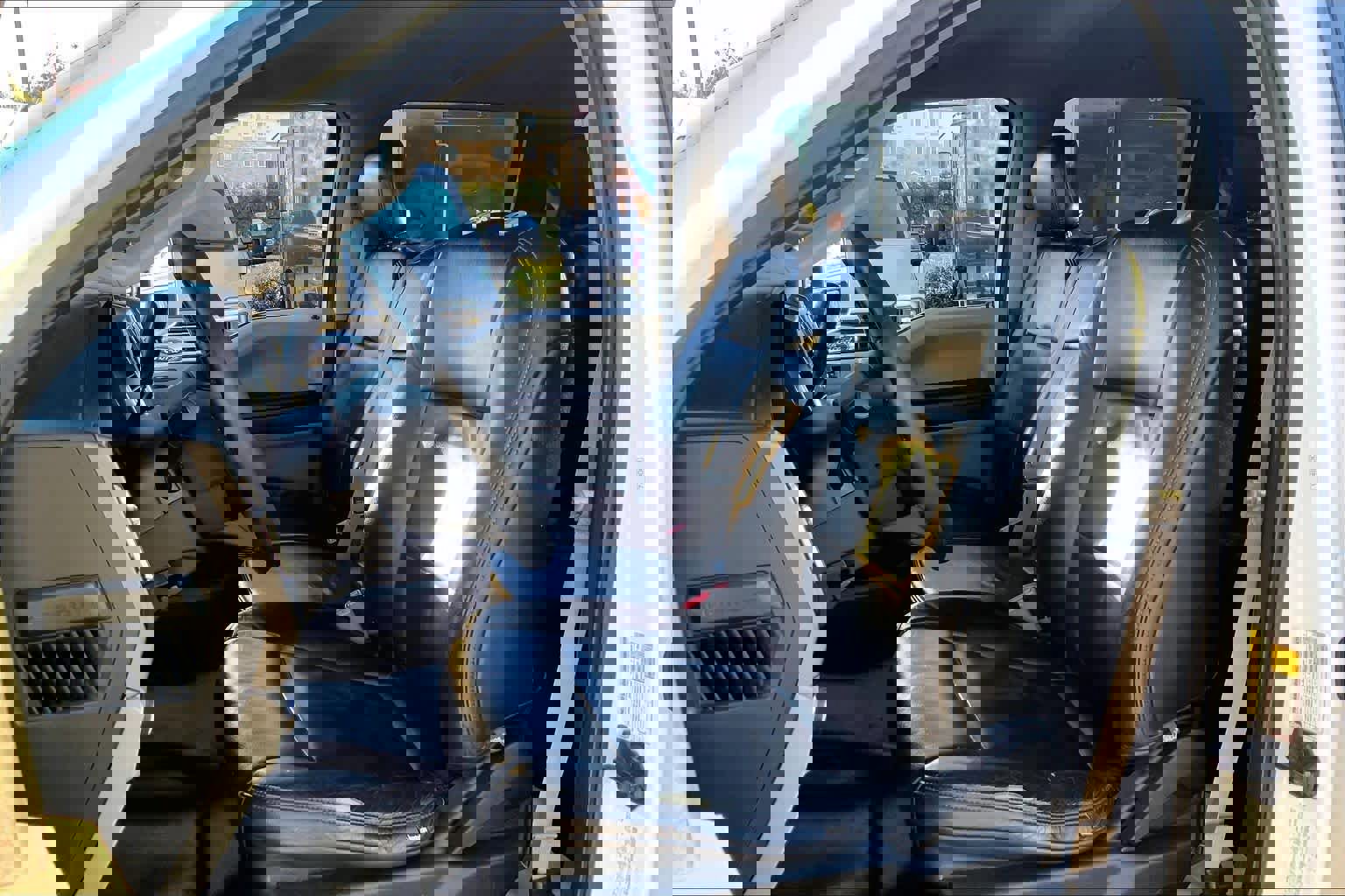 Certified 2017 Ford F250 XLT w/ XLT Premium Package image 9