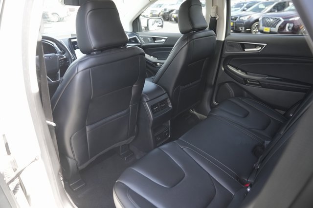 Certified 2022 Ford Edge Titanium image 11