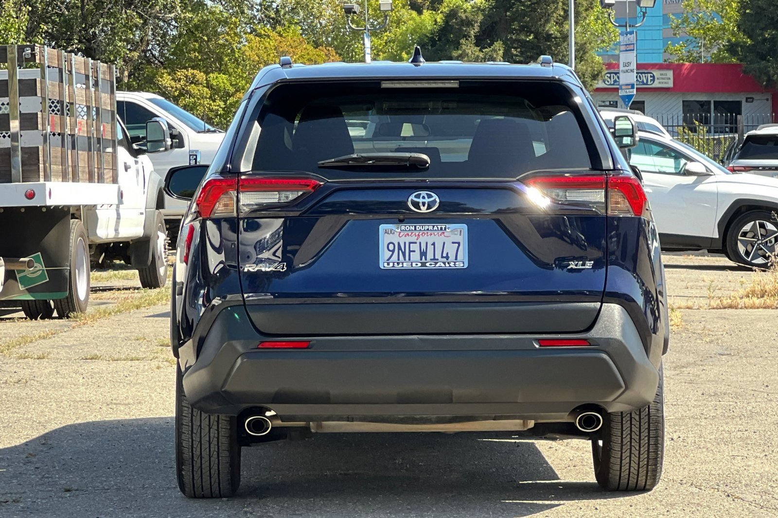 Used 2024 Toyota RAV4 XLE FWD image 5