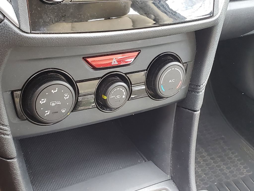 Used 2017 Subaru Impreza 2.0i Premium image 27