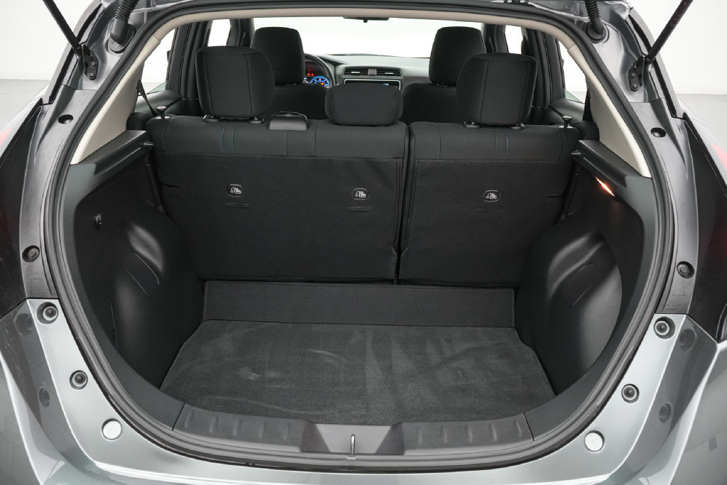 Used 2025 Nissan Leaf S FWD image 19