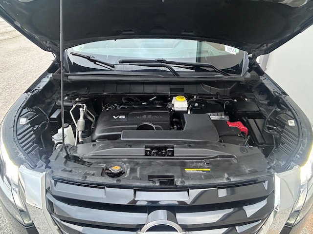 Used 2024 Nissan Pathfinder Platinum w/ Cargo Package FWD image 7