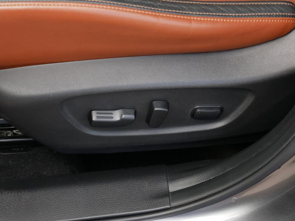 Used 2018 Nissan Rogue SL w/ Premium Package AWD/4WD image 15